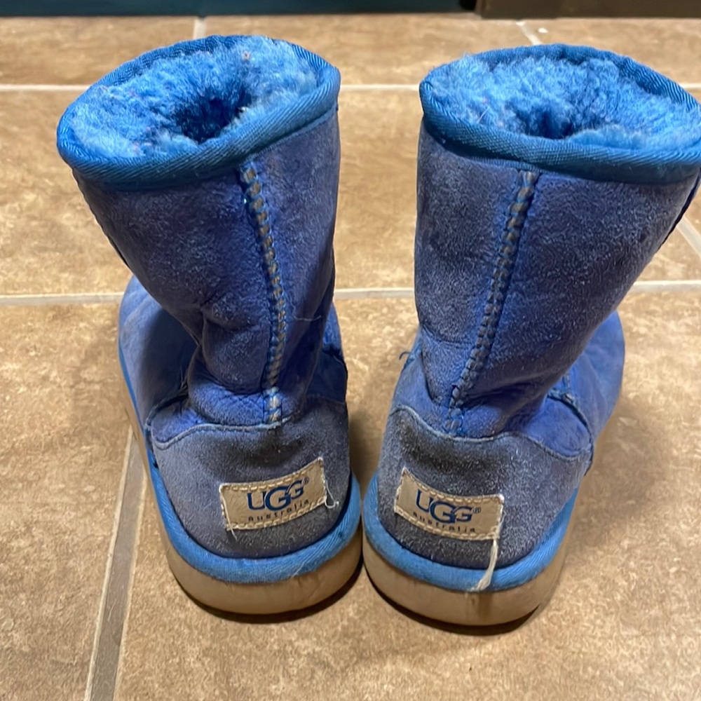 Girls blue Ugg boots size 2
